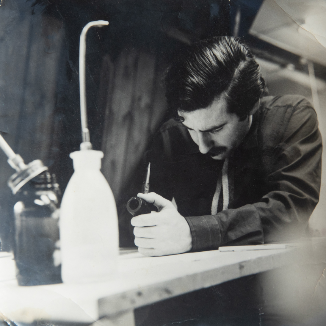 Eli Gross working in Total Design. Source: Els Prins, Private Collection.