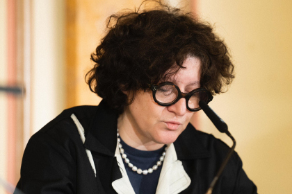 (c) Michael Kohls Maria Stepanova liest.