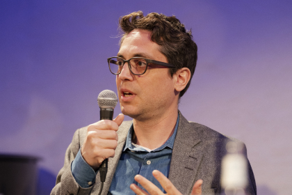 Caspar Battegay, der Autor von „Leonard Cohens Stimme“