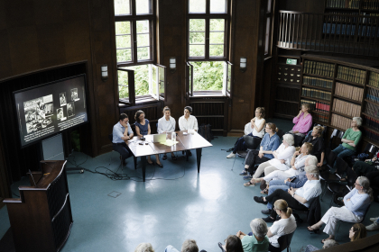 Ein passender Ort: der Lesesaal im Warburg-Haus