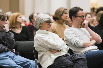 Barbara Guggenheim und Sebastian Schirrmeister vom Jüdischen Salon im Publikum