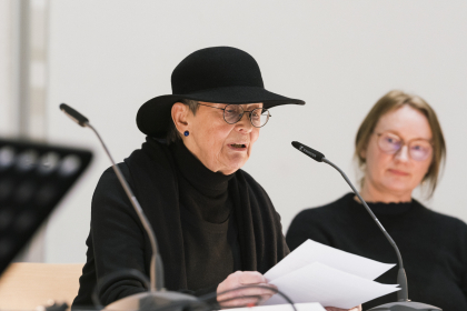 Viola Roggenkamp liest ihren eigenen Text