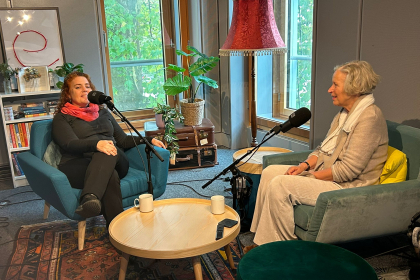 Liora beim Interview für die Sendung "Schabbat schalom" mit Almut Engelien beim NDR