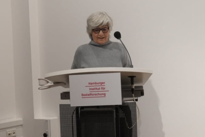 (c) Nir Weissberg Gastgeberin Barbara Guggenheim begrüsst