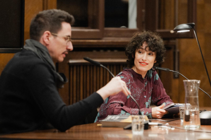 (c) Michael Kohls Im Warburg Haus im Gespräch, Marko Dinić und Vivian Perkovic